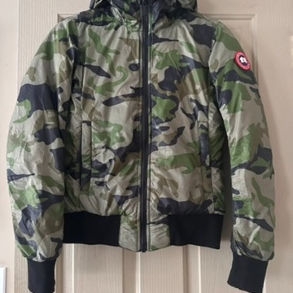 Canada Goose Dore Down Hoody Camo Size Medium